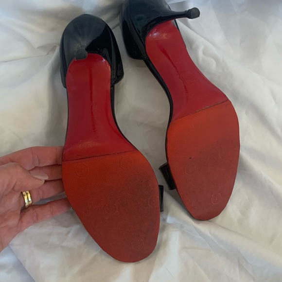 Christian Louboutin patent leather open toe heels - Picture 3 of 8